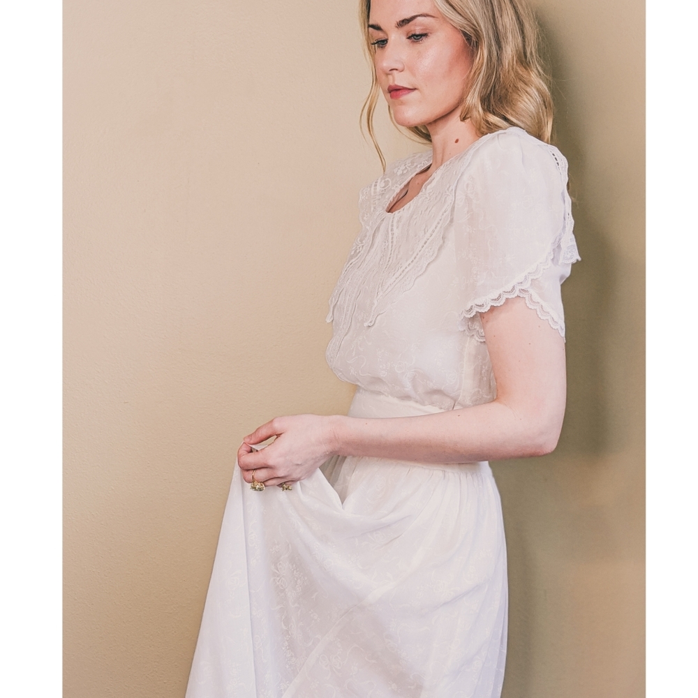 80s Gunne Sax White Prairie Short Sleeve Dress